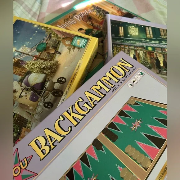 Limited edition holiday puzzle 🎄🧩 Puzzles